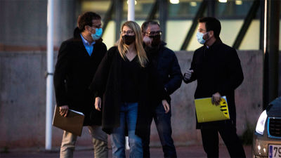 ERC y Junts se reúnen en la cárcel de Lledoners y se conjuran para acordar el Govern catalán