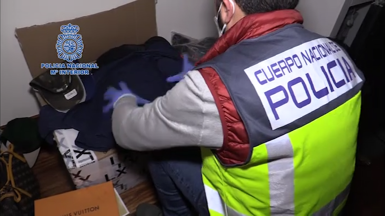 Desarticulada una red  que estafó a 150 personas con la técnica telefónica del vishing