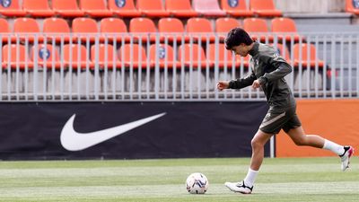 Joao Felix sigue de suplente