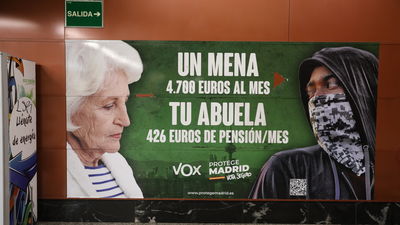 La juez no ve delito de odio en el cartel de Vox sobre los 'menas'