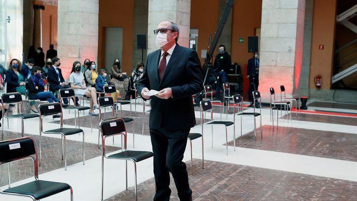 El candidato socialista  Angel Gabilondo en el acto institucional del Día de la Comunidad de Madrid / EFE