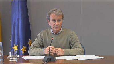 Simón espera que "en los próximos días prácticamente todas las Comunidades tengan descensos en los casos diarios"