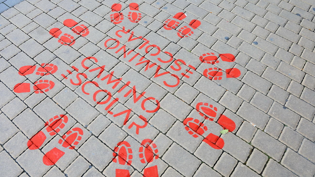 Señal indicativa de uno de los 'Caminos Escolares Seguros'