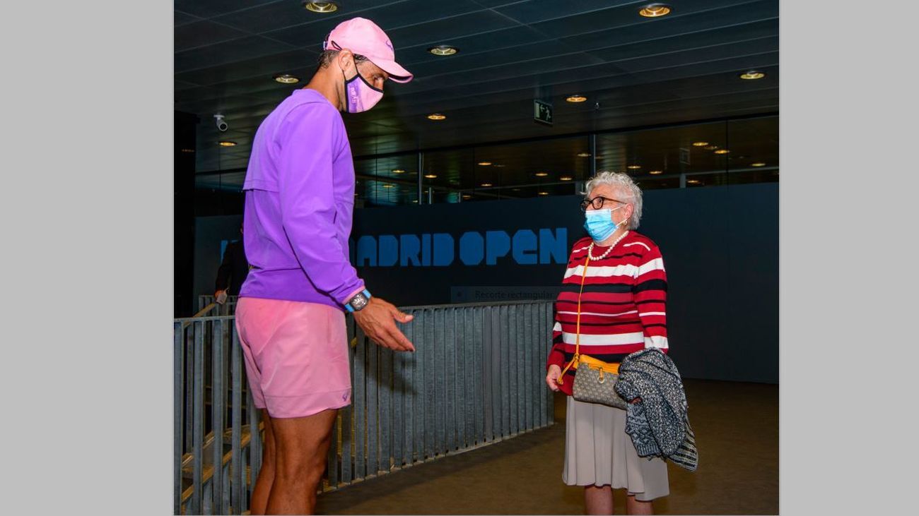 Manuela, de 93 años, cumple su sueño de conocer a Nadal