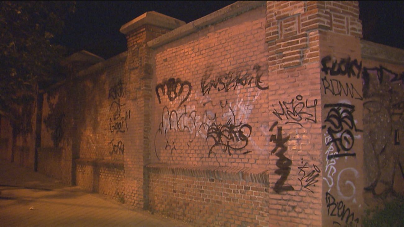 Herido grave un ciclista en un camino de tierra entre el cementerio de la Almudena y la M23