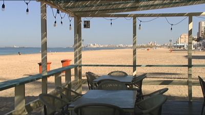 Las playas andaluzas se preparan para recibir a los madrileños con el fin del estado de alarma