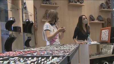 La esperanza llega a los comercios de la estación de Atocha con el regreso de los viajeros