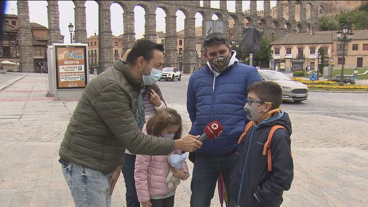 Madrileños de turismo en Segovia: "Teníamos muchas ganas"
