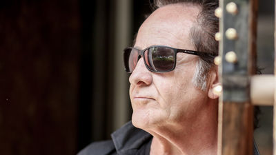 'Hagámoslo', primer disco de Johnny Burning en solitario