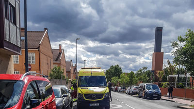Herido muy grave un niño de 12 años al caer desde su piso a un patio interior en Alcalá de Henares