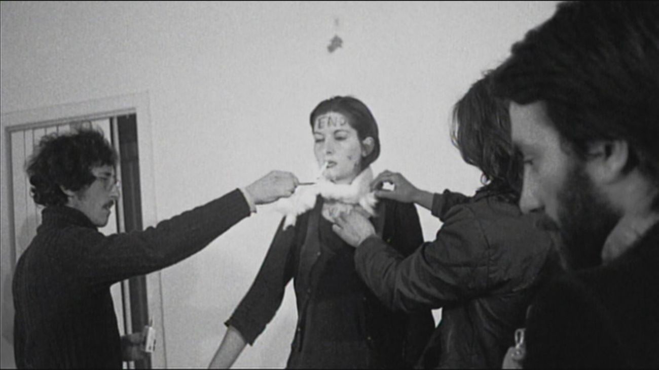 Опыты с растениями. Она была экспериментом в. Опыты по окружающему миру. Перфоманс художницы марины абрамович. Опыт по физике с марганцовкой и водой.