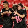 1-4. El Real Madrid gana en Granada y sigue a la caza del Atlético