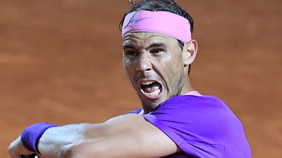 Nadal salva dos bolas de partido ante Shapovalov y se mete en cuartos de Roma