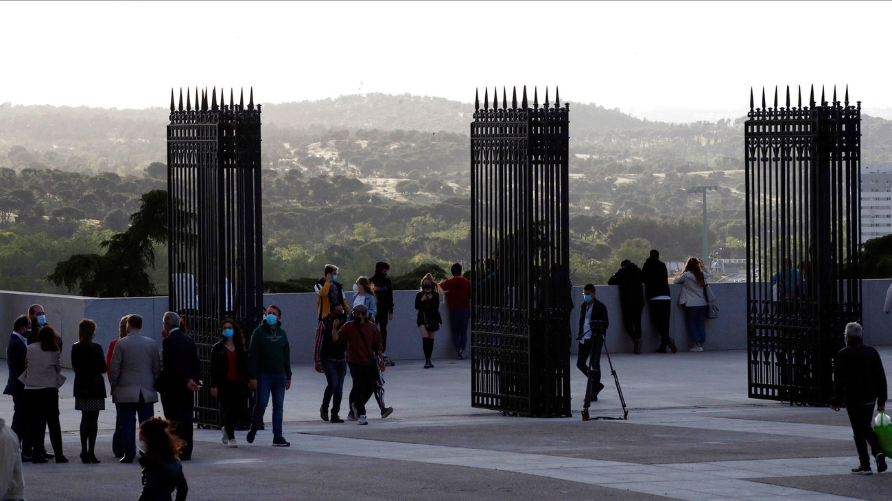 Reabre el mirador de la cornisa del Palacio Real, una de las vistas más emblemáticas de Madrid