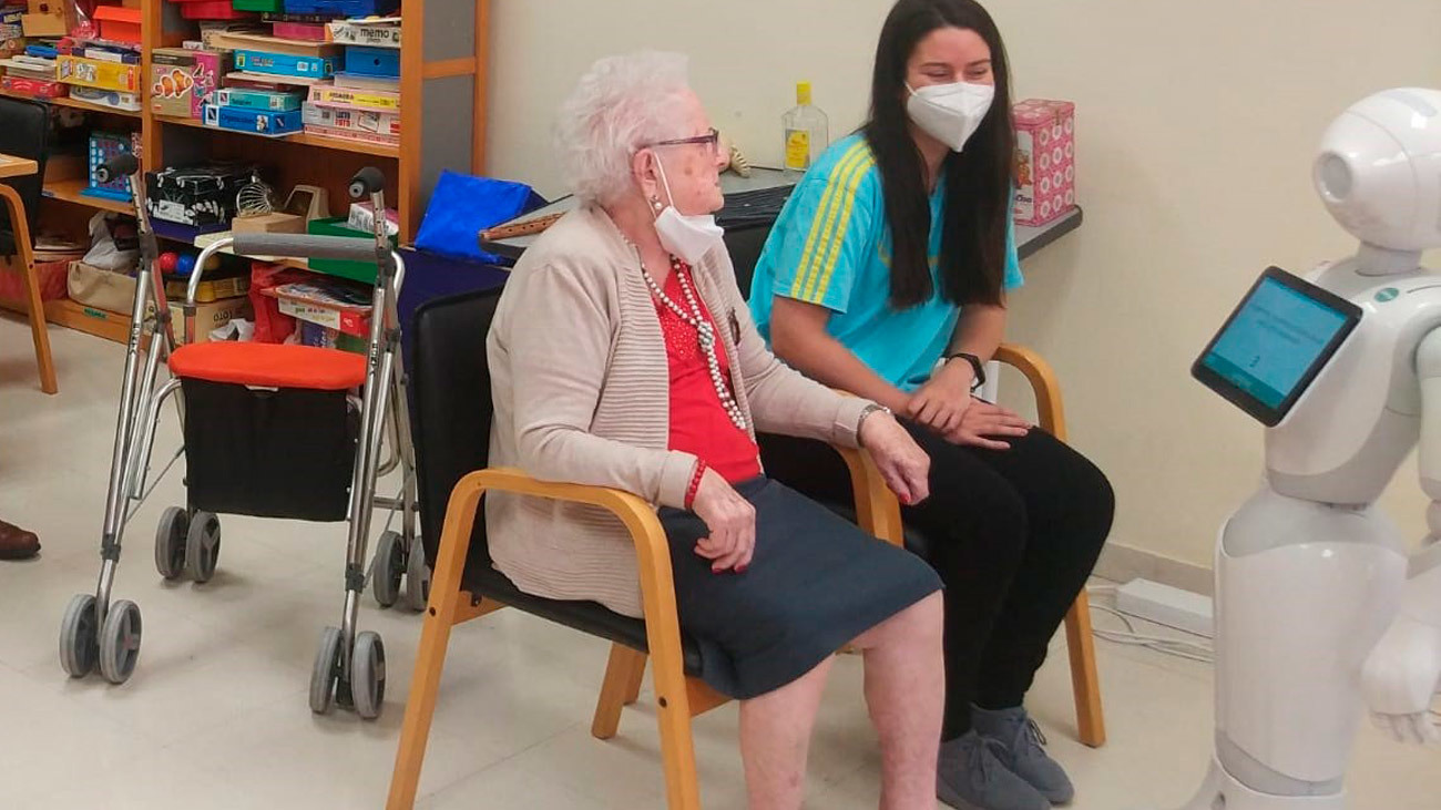 Así es Copito, el robot que hará la vida más fácil a nuestros mayores