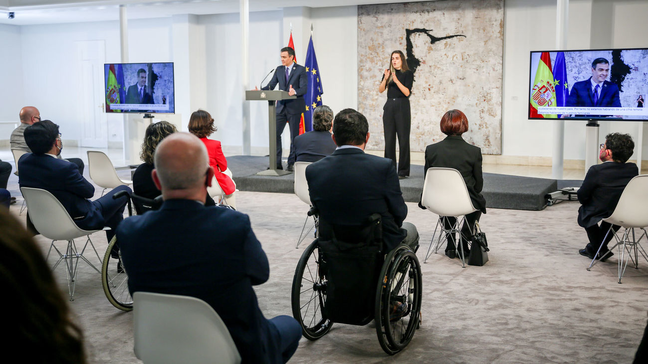 La Constitución cambia el término "disminuido" por "persona con discapacidad"