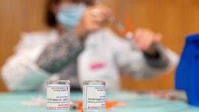 Madrid vacunará en junio a personas entre 40 y 49 años; ya en julio, por debajo de esa edad