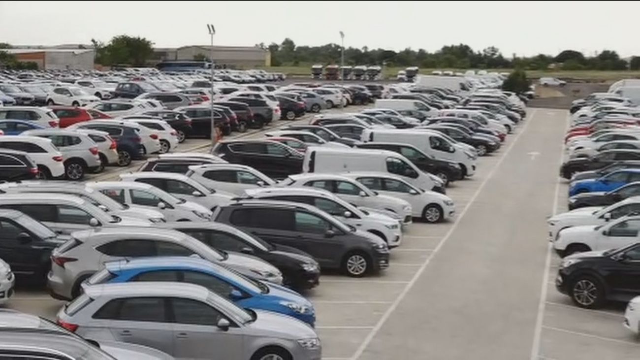 Los vecinos de Algete 'en pie de guerra' contra la campa de coches