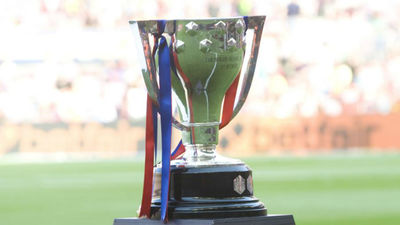 La RFEF entregará este domingo la copa al Atlético si es campeón de Liga