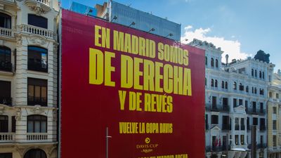 "En Madrid somos de derecha y de revés", la polémica publicidad de la Copa Davis en Gran Vía
