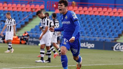 2-1. El Getafe gana al Levante y consigue la salvación