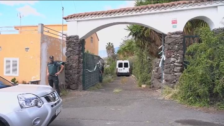Nuevo registro en la casa del padre de las niñas de Tenerife mientras piden incorporar un sonar y un robot a la búsqueda