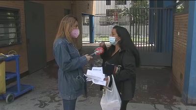 Vecinos problemáticos en el Ensanche de Vallecas: ponen candados y cortan la luz de la finca