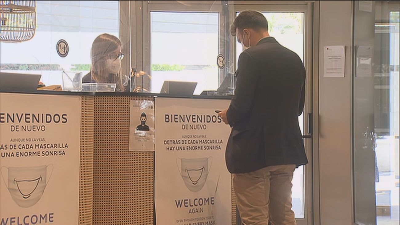 Madrid relanza el turismo con Fitur, la primera gran feria presencial que abre sus puertas en el mundo