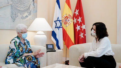 Ayuso se compromete con la embajadora de Israel a colaborar para erradicar el antisemitismo