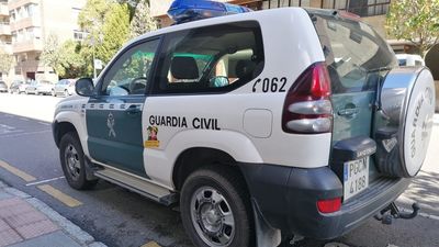 Un hombre se entrega tras matar de un disparo a su mujer en Laviana (Asturias)