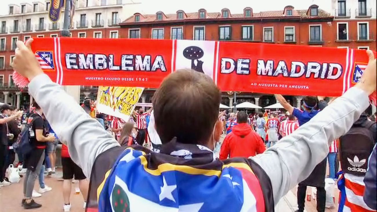 La marea colchonera anima al equipo para ganar en Valladolid