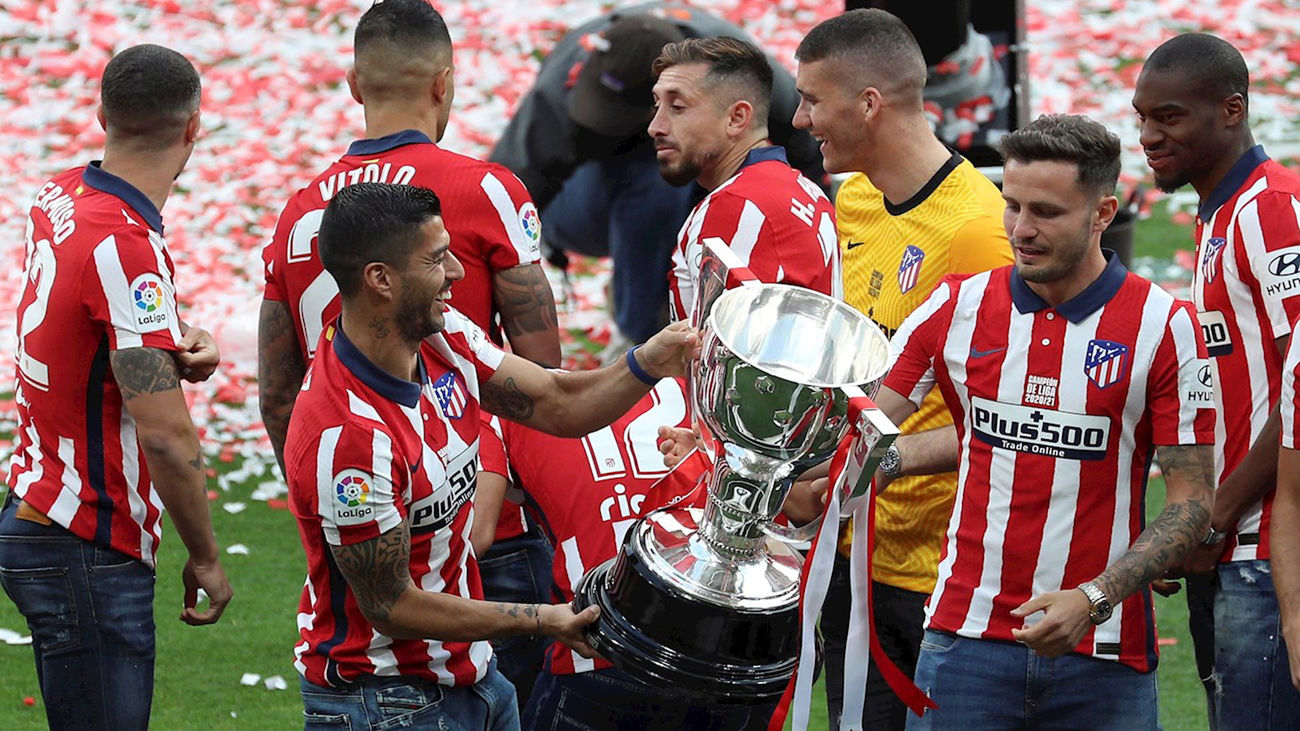 Qué paso después de que el Atleti recogió la copa de la Liga
