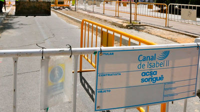 La renovación del colector del Canal en calle Venezuela de Coslada provoca desvíos de autobuses