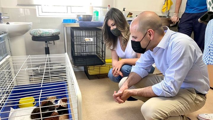 El alcalde de Majadahonda en la visita al CICAM majariego / AYTO MAJADAHONDA