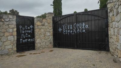 Denuncian pintadas xenófobas en el cementerio judío de Hoyo de Manzanares