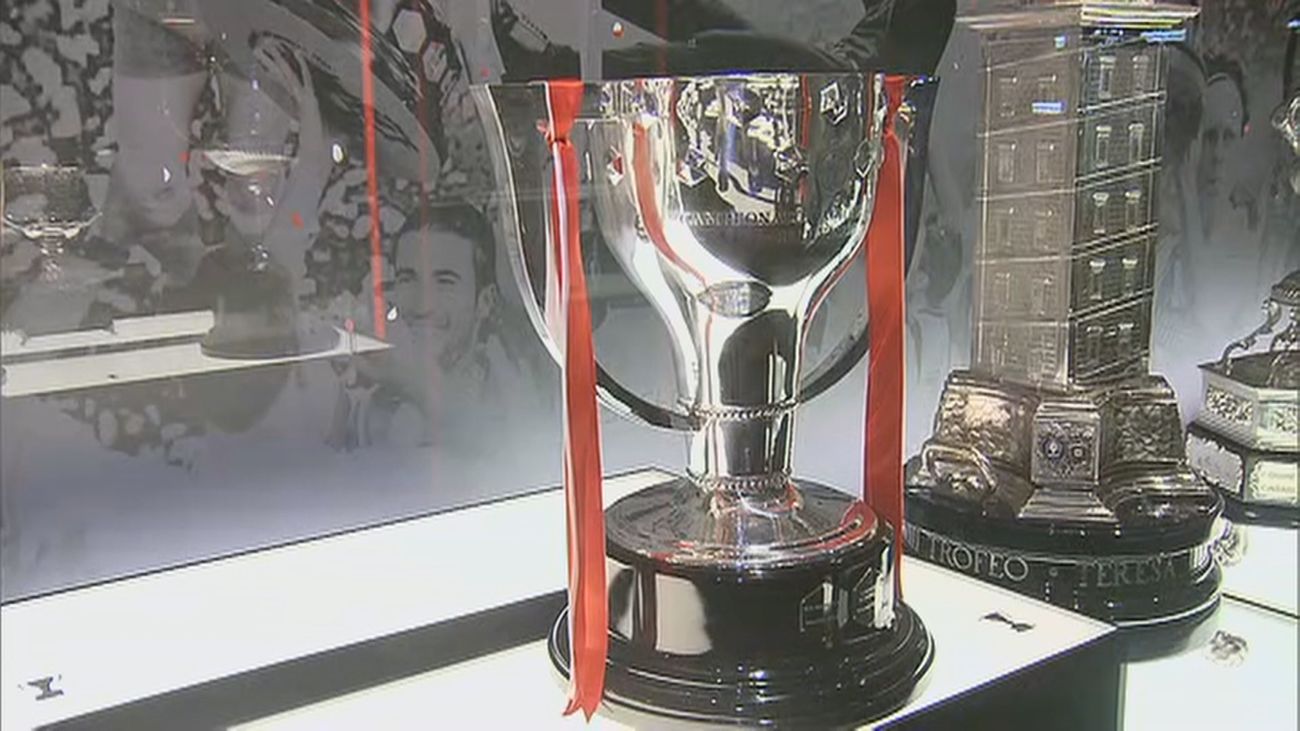 La copa de la Liga ya se puede ver en el 'Territorio Atleti' en el Wanda