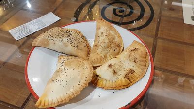 Arranca en Móstoles la primera Ruta de la Empanadilla para animar a la hostelería