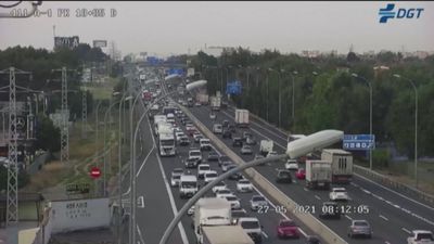Mañana de jueves marcada por los atascos en las carreteras de Madrid