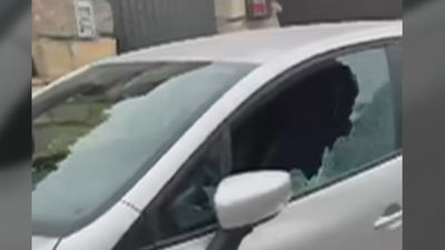 Los vándalos que rompieron las lunas de los coches en Torrelodones son chicos del barrio