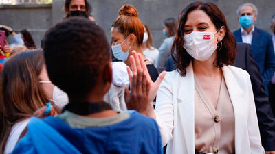 Ayuso anuncia planes de apoyo a la maternidad, la natalidad y la familia