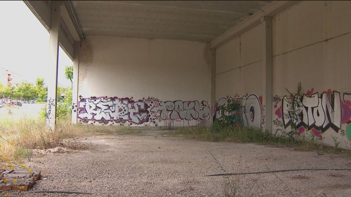 Abandono y delincuencia en esta nave abandonada de Leganés / Telemadrid