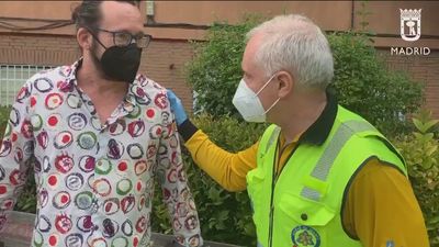 David, el héroe anónimo que salvó la vida de su vecino de Carabanchel con un torniquete