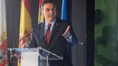 Sánchez defiende en público los indultos