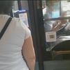 Bronca en un autobús de la EMT en Entrevías por el uso de la mascarilla