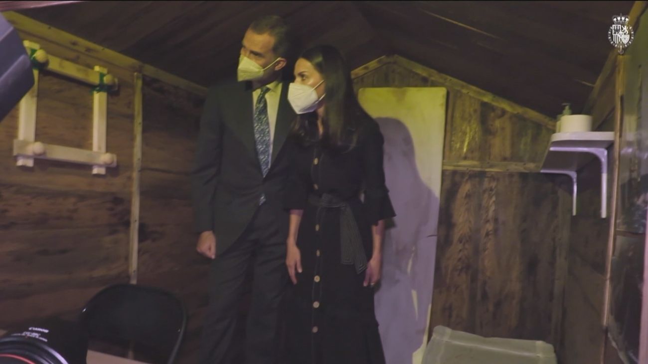 El rey inaugura en Vitoria el Memorial de Víctimas del Terrorismo, con una réplica del zulo de Ortega Lara