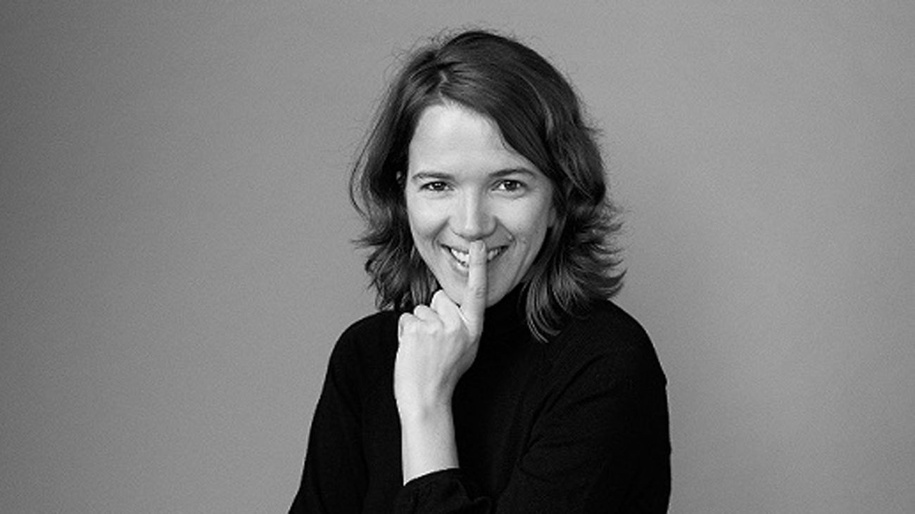 María Folguera nos presenta su última novela, ‘Hermana (Placer)’