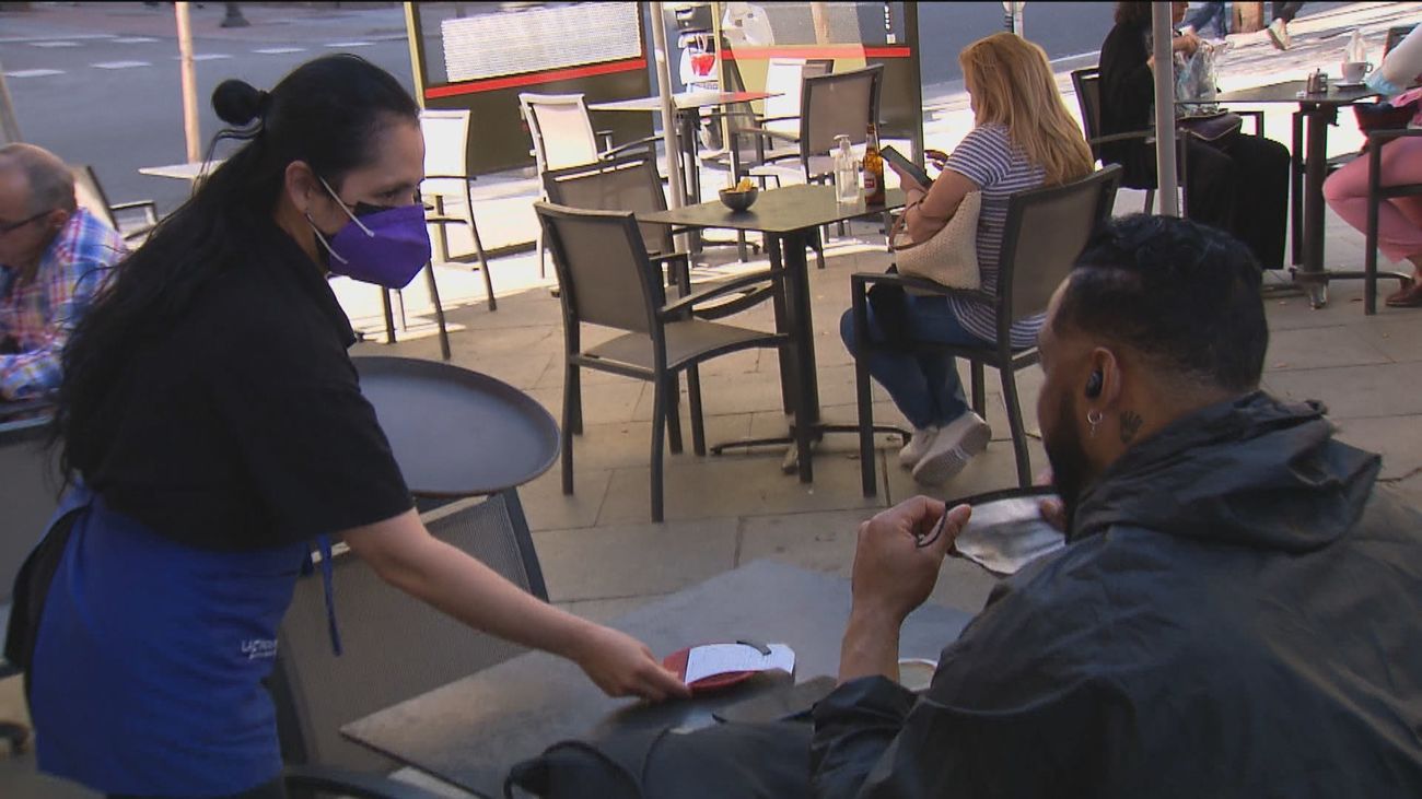 El sector de la hostelería es el que más ha contribuido a la bajada del paro en Madrid