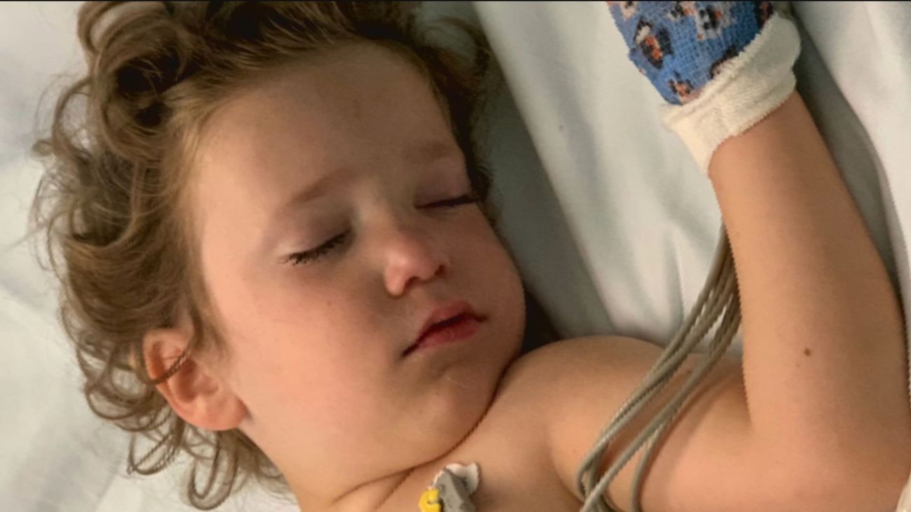 Álvaro, de 3 años, ingresó en el hospital en coma y muy grave pero ocurrió el milagro
