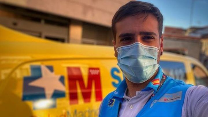 Jorge, el enfermero 'show man' que conquista a todo Madrid con su monólogo sobre las vacunas