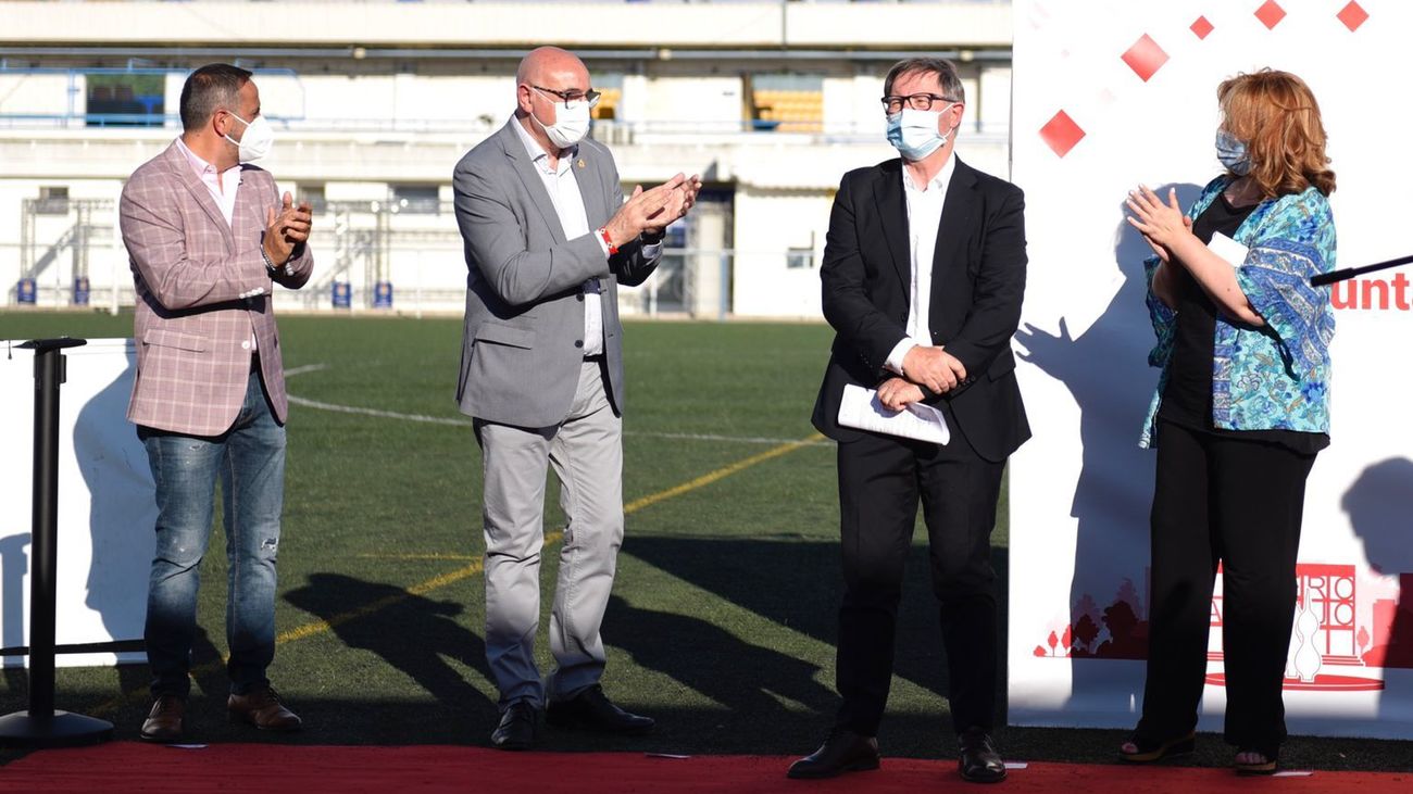 Acto del Ayuntamiento de Alcorcón con Anquela